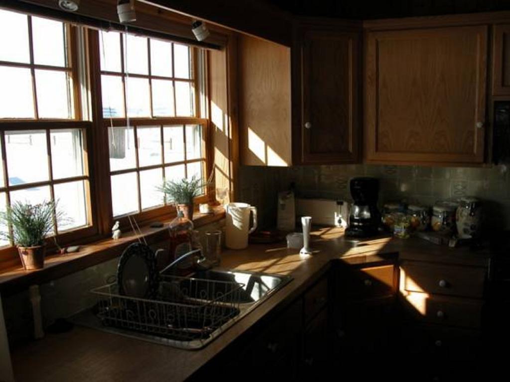 Cliff Lake Montana Spirit Guest Lodge חדר תמונה